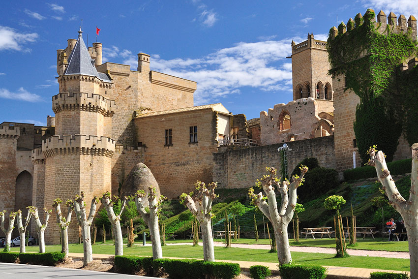 best castles to visit in spain